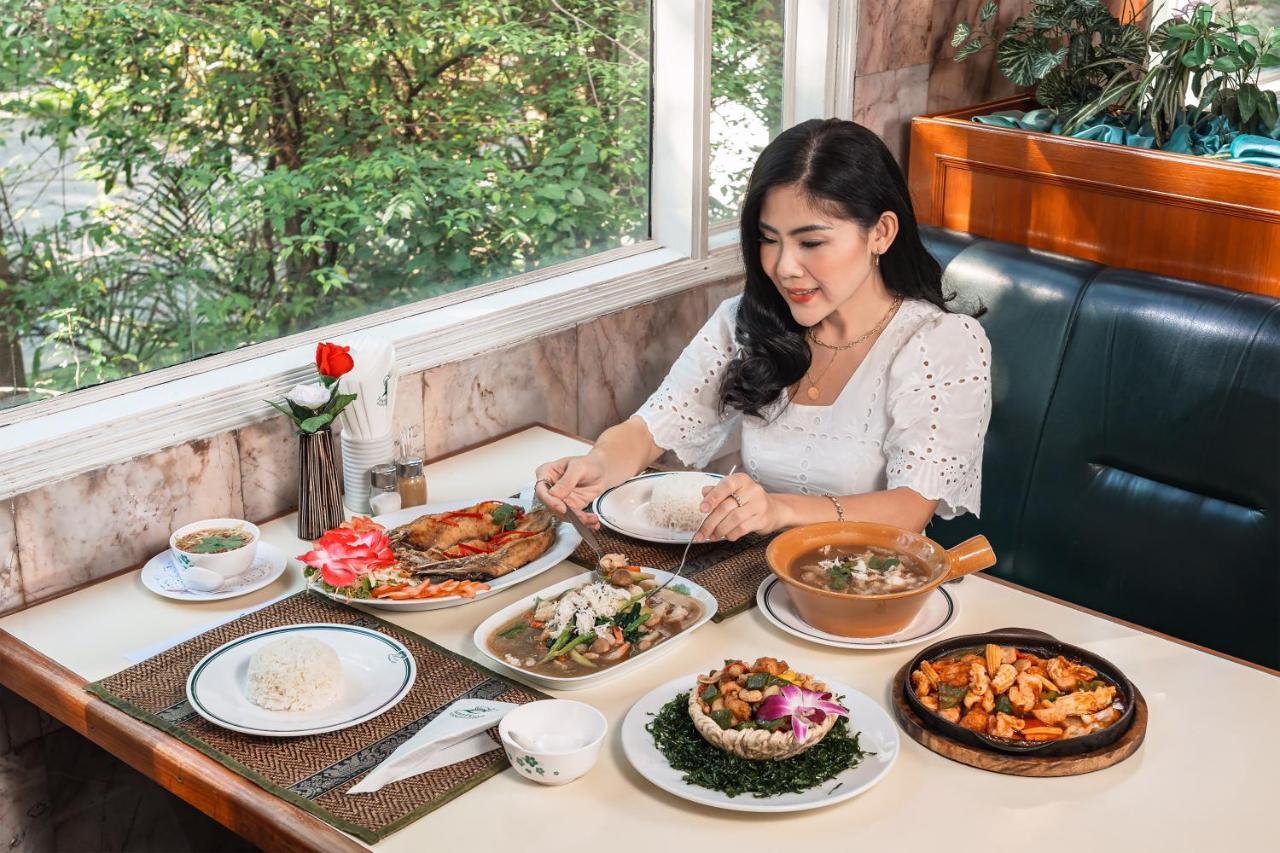 Elizabeth Hotel Bangkok Ngoại thất bức ảnh