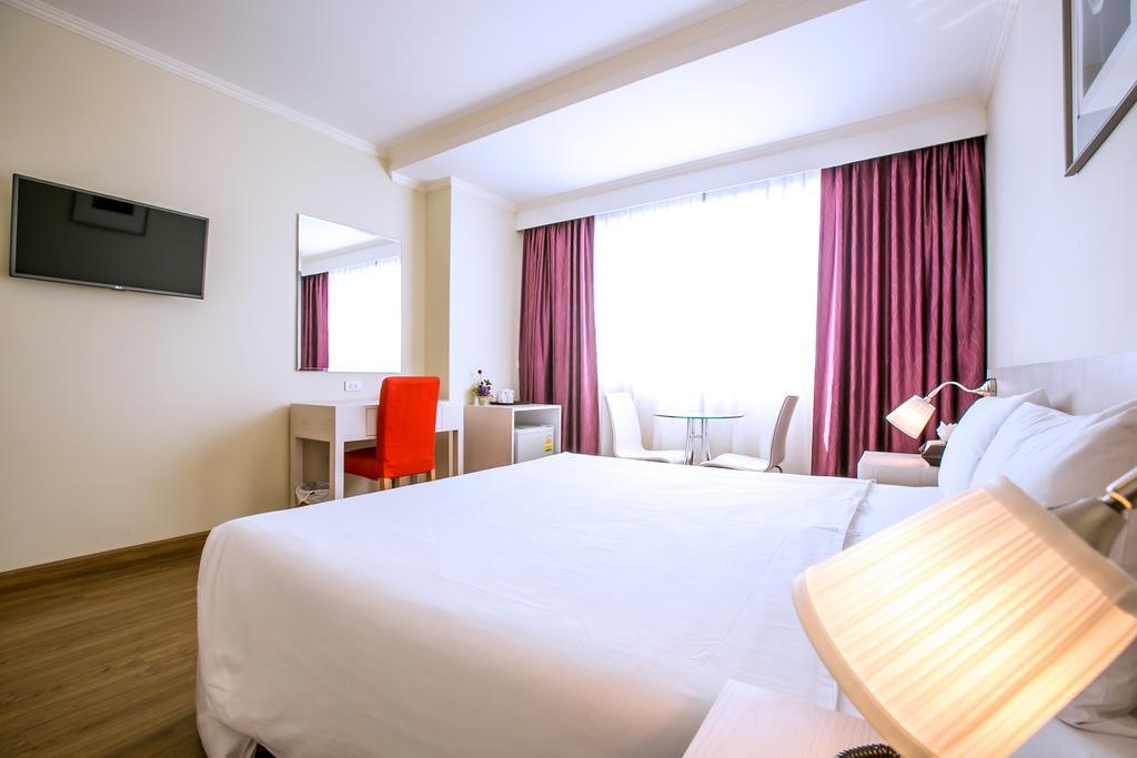 Elizabeth Hotel Bangkok Ngoại thất bức ảnh